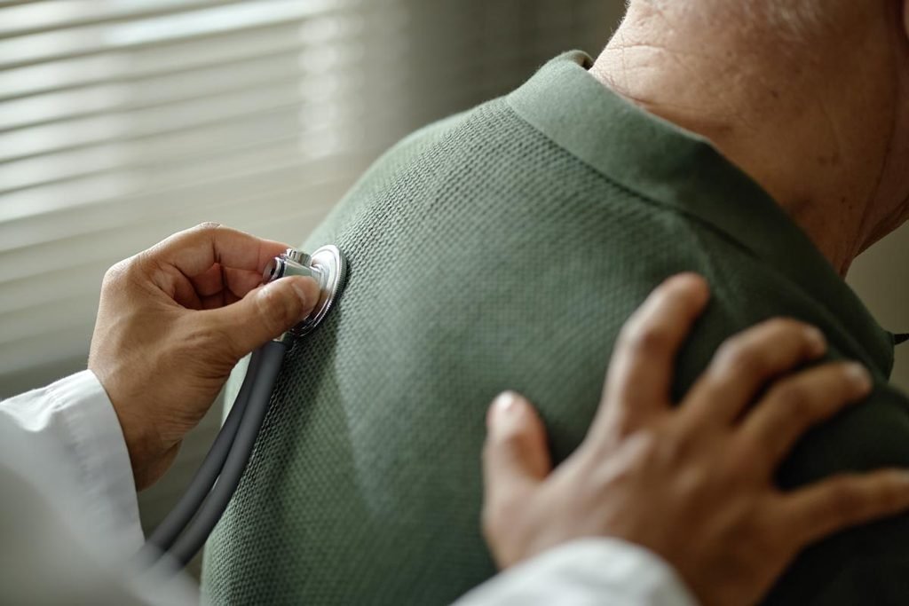 Signs it may be time to find a new doctor for your aging parent